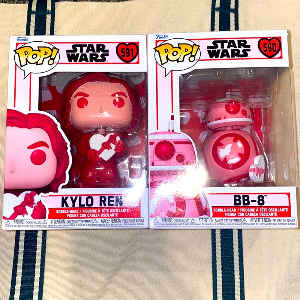 NIB Funko Pops Star Wars 2-Pack: Kylo Ren & BB-8 Valentines Edition